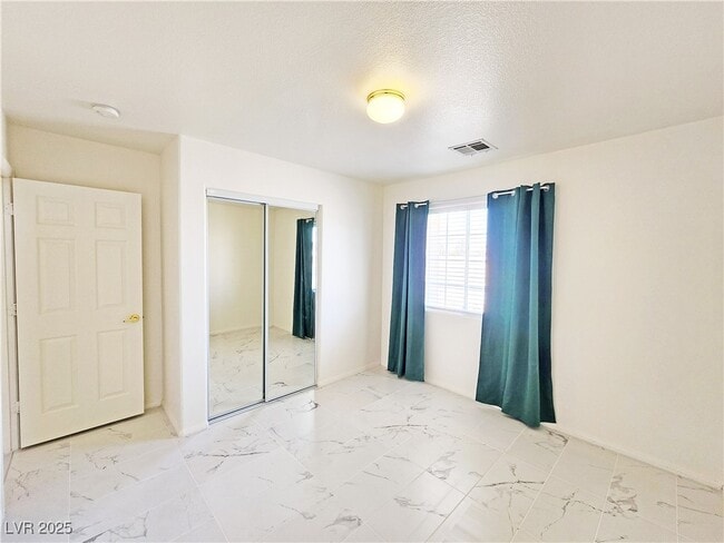 Building Photo - 600 San Lorenzo St