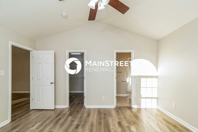 Building Photo - 3 Bedroom Pet-Friendly Home in Raleigh, NC with Main Street Renewal