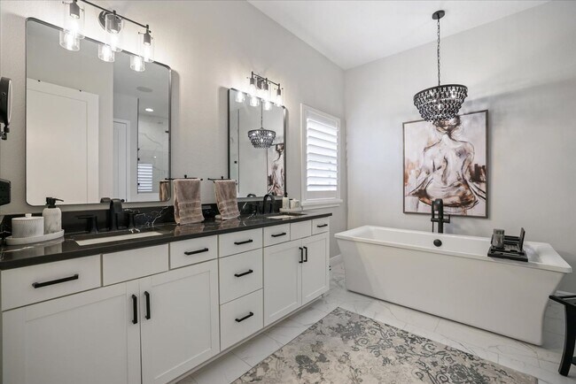 Building Photo - Luxury Home w/ Pool, Outdoor Kitchen, Car Lift, & Water View In Parrish!