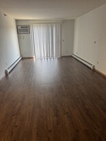 Building Photo - 9060-9100 W Oklahoma Ave