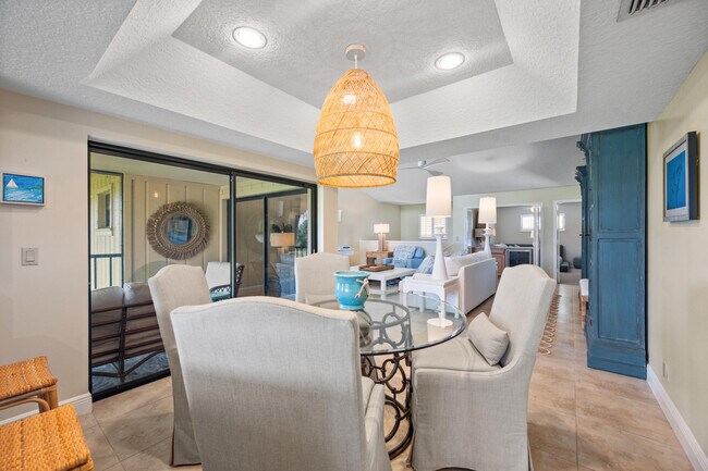 Building Photo - 16914 Waterbend Dr