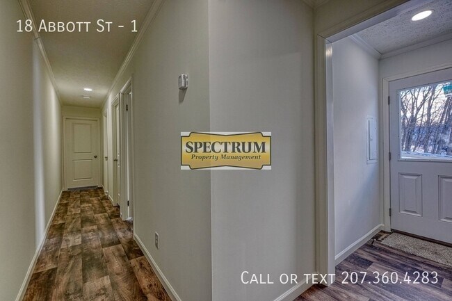 Building Photo - 18 Abbott St