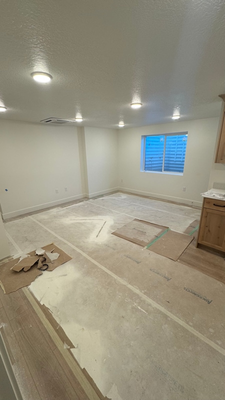 Building Photo - 204 N Rick Way