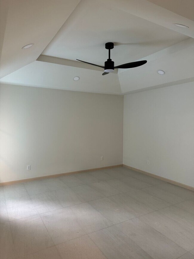 Building Photo - 1703 Terrace Dr