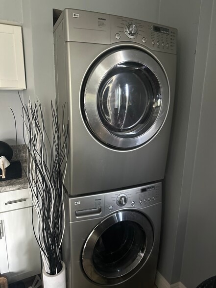 Full size washer and dryer saving you minimum $60 a month in - 2300 Sunset Heights Dr