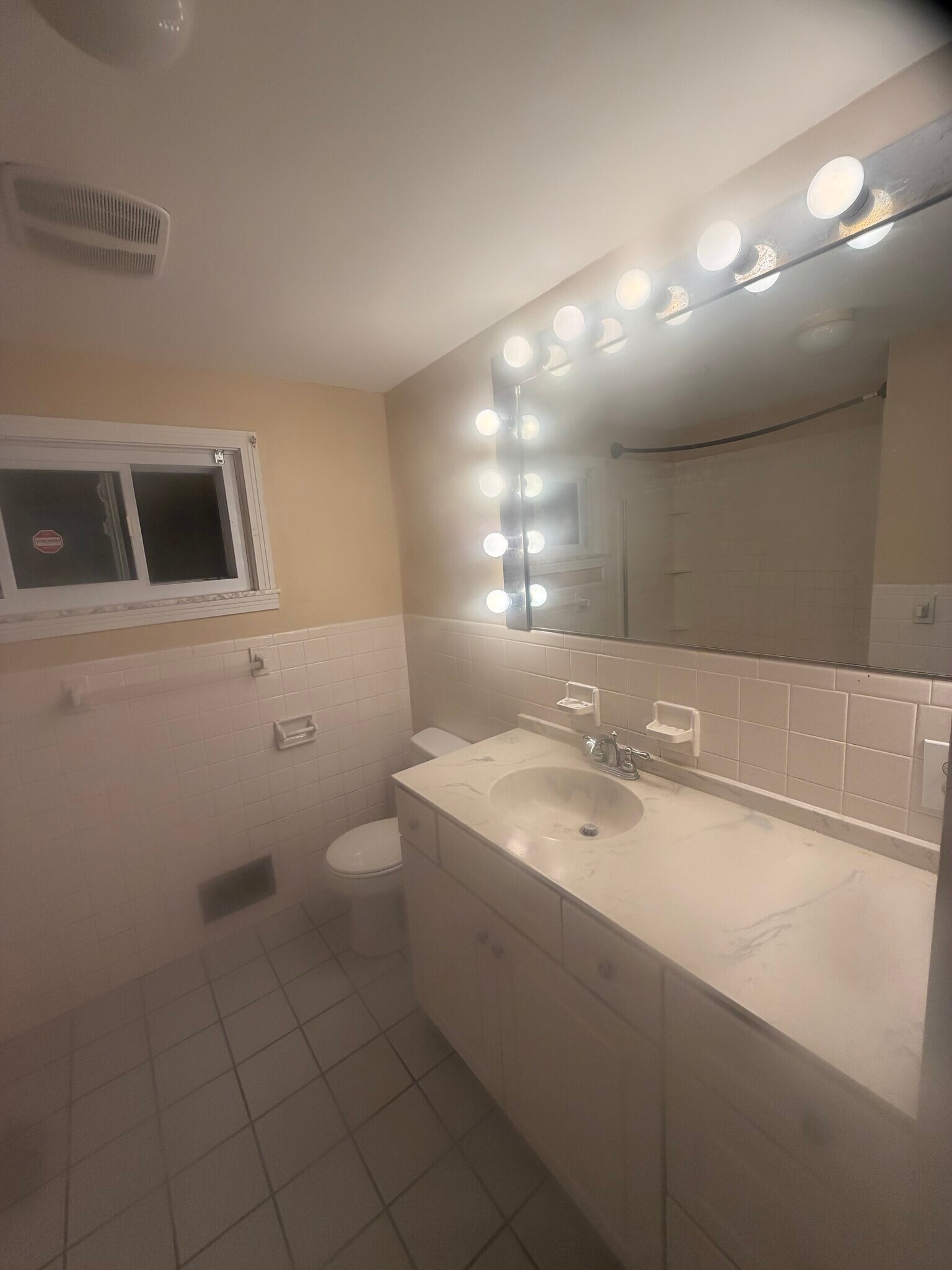 Building Photo - 4536 Marshall Dr W