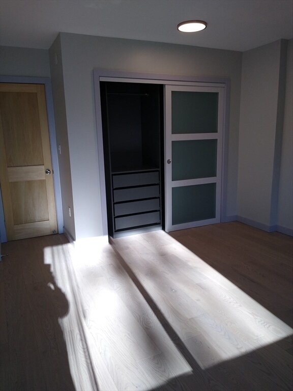 Building Photo - 14 Concord Ave