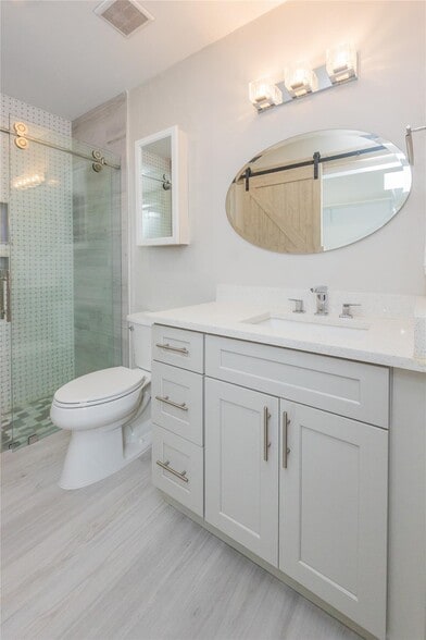 Building Photo - 50 Desford Ln