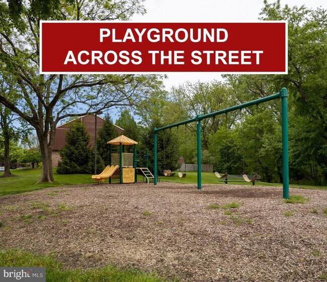 Building Photo - 3473 E Gate Pl