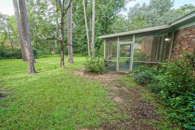 Building Photo - 3005 Tipperary Dr