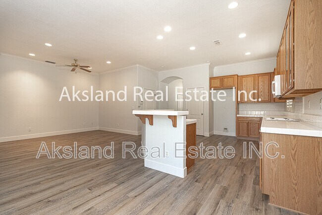 Building Photo - 611 Brookhurst Blvd