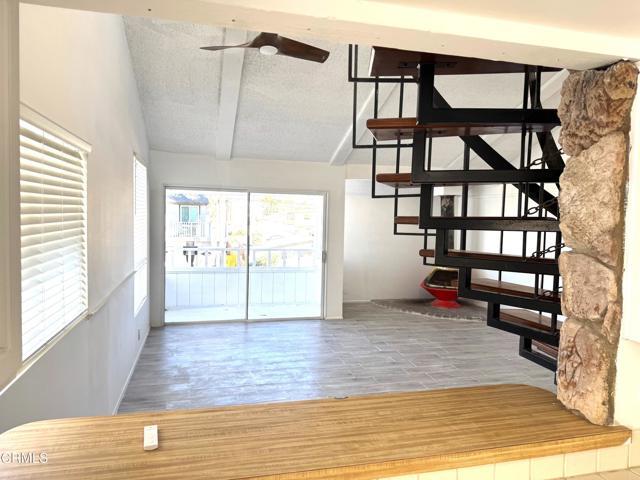 Building Photo - 244 Melrose Dr