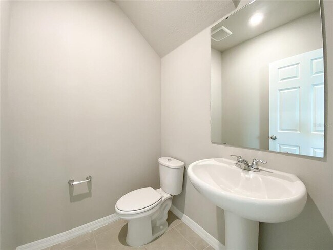 Building Photo - 773 Legacy Dr