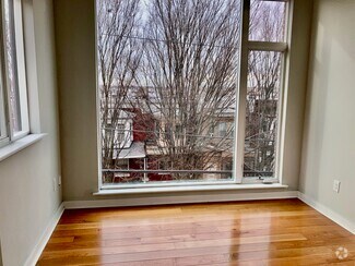 Building Photo - 5358 Addison St