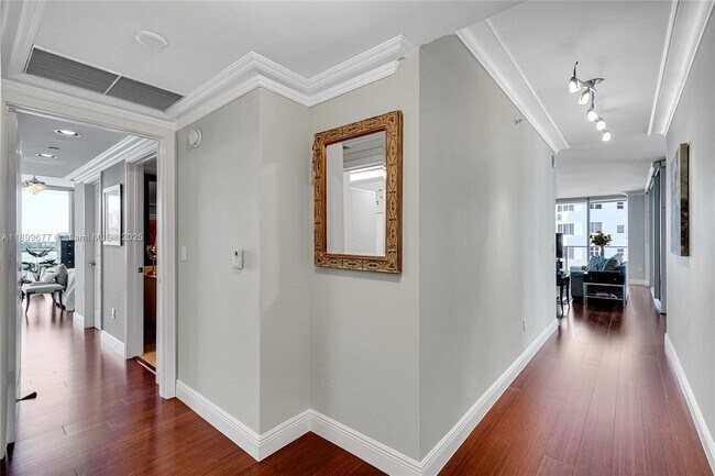 Building Photo - 3101 S Ocean Dr