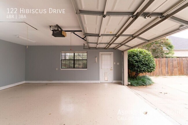 Building Photo - 122 Hibiscus Dr