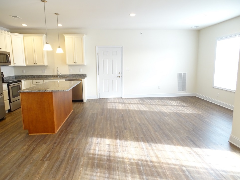 Building Photo - 20 Pequea Manor Dr