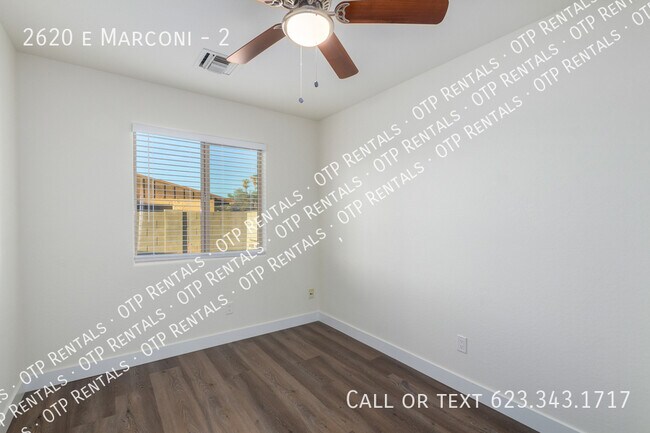 Building Photo - 2620 e Marconi-2