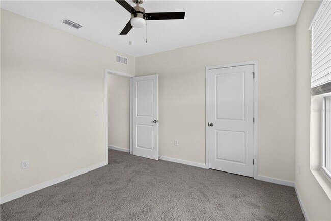 Building Photo - 1037 Champion Ridge Dr