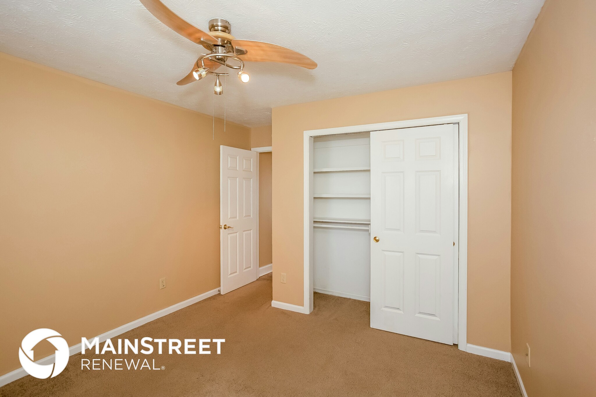 Building Photo - 1572 Cottonwood Dr