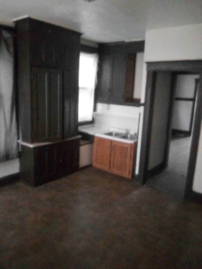 Building Photo - Get $300 off your first month’s rent– Ready for Move-In!