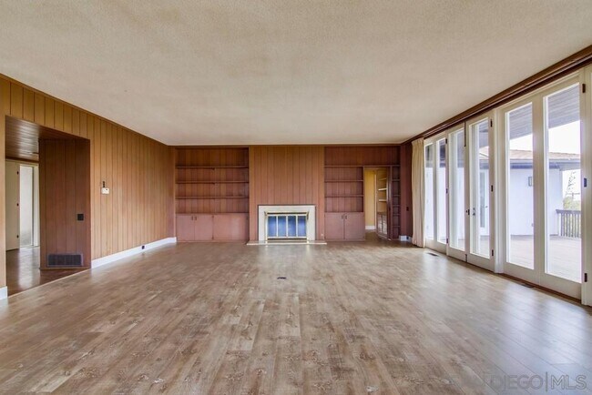 Building Photo - 631 San Gorgonio St