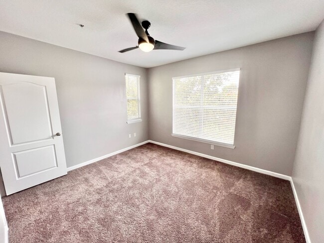Building Photo - Orlando - 3 Bedroom, 2 Bathroom - $1,745.00