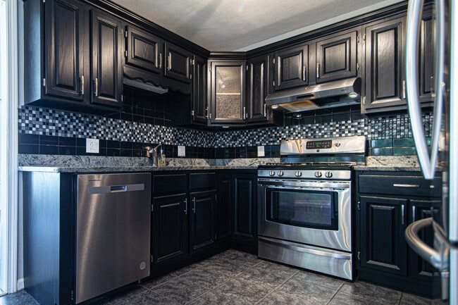 More Kitchen - 107 Turnessa Green