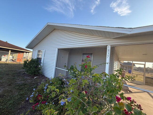 Building Photo - 1837 S Markley Ct