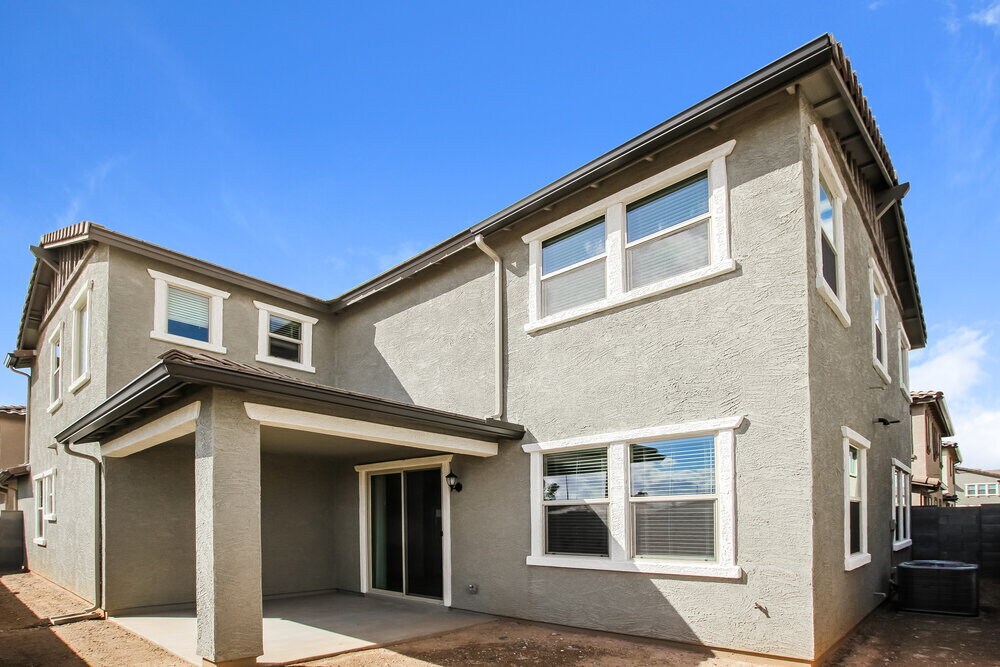 Building Photo - 16663 W Sierra St