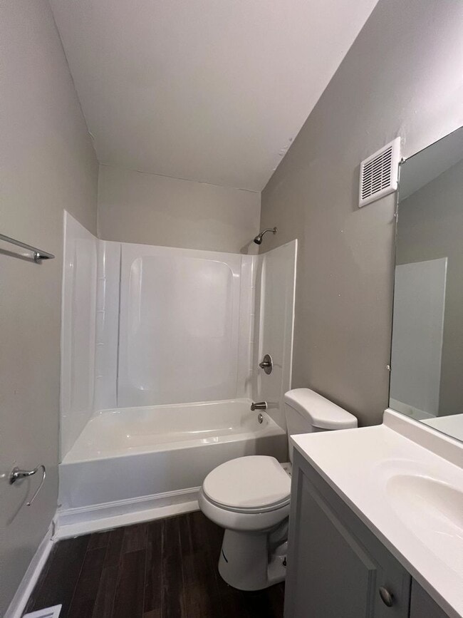 Building Photo - 2820 Divinity Ln
