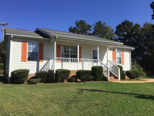 Building Photo - 3 Bedroom in Glenn Eagle Subdivision!