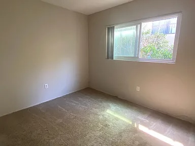 Building Photo - 360 Rosecrans St