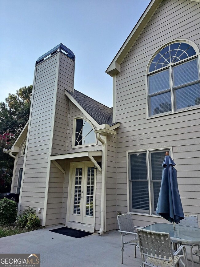 Building Photo - 120 Newfield Dr