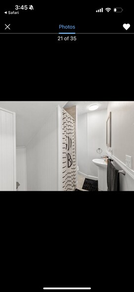 Building Photo - 11 Holten St
