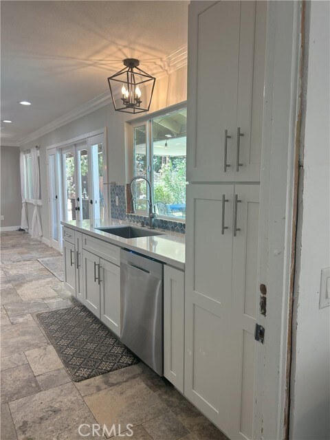 Building Photo - 808 Orchard Dr