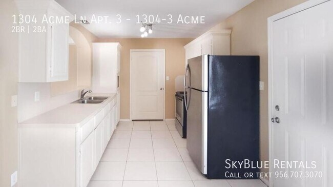 Building Photo - 1304 Acme Ln