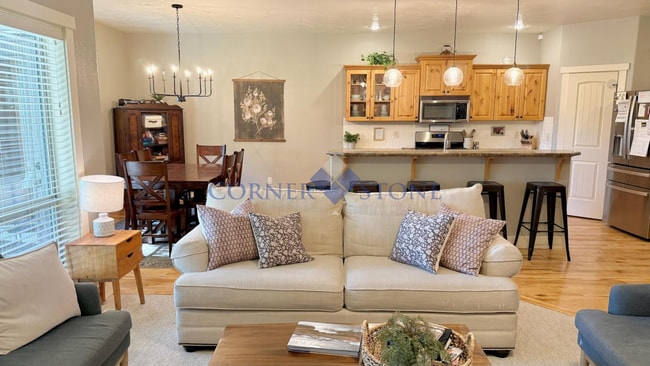 Building Photo - Stunning Home In Desired Woodbridge Subdivision!