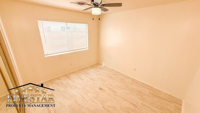 Building Photo - 7005 Quailwood Dr