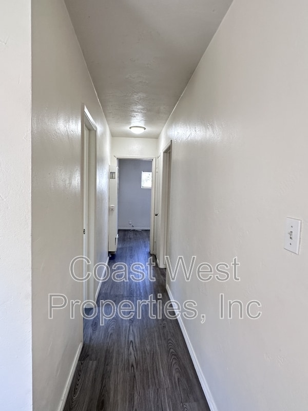 Building Photo - 822 Tourmaline St