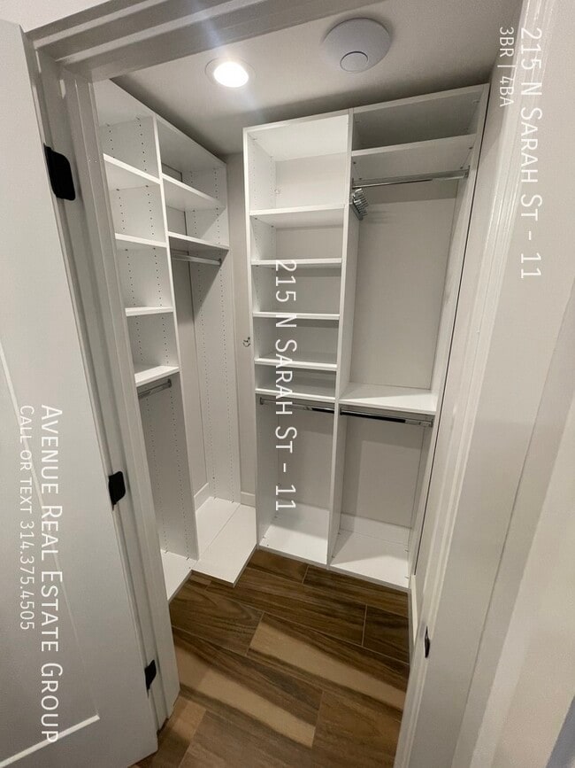 Building Photo - 215 N Sarah St