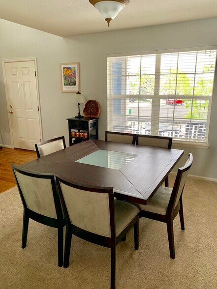 Building Photo - 4192 S Quatar St