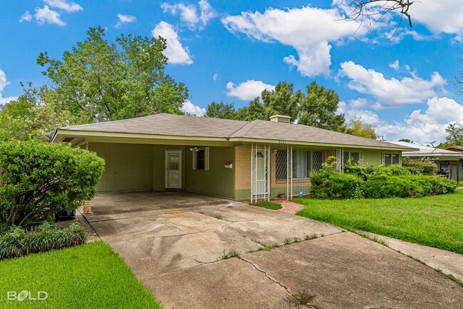 Primary Photo - BEAUTIFUL 3 BEDROOM 2 BATH IN BOSSIER