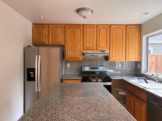 Building Photo - 705 Judith Ct