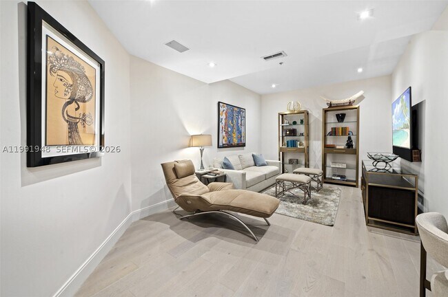 Building Photo - 13633 Deering Bay Dr