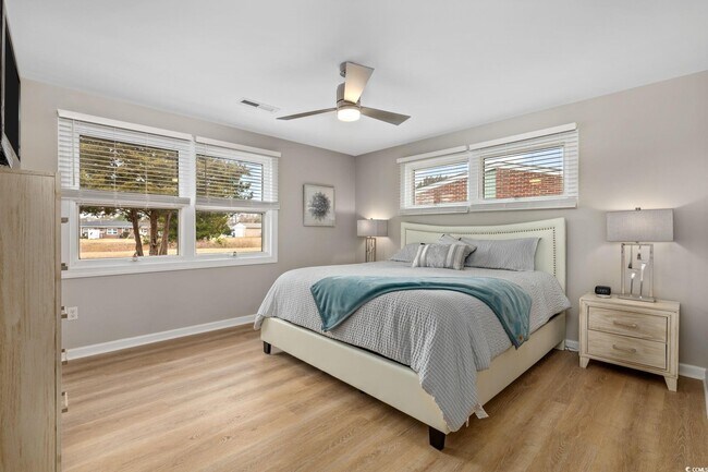 Building Photo - 583 Mockingbird Ave