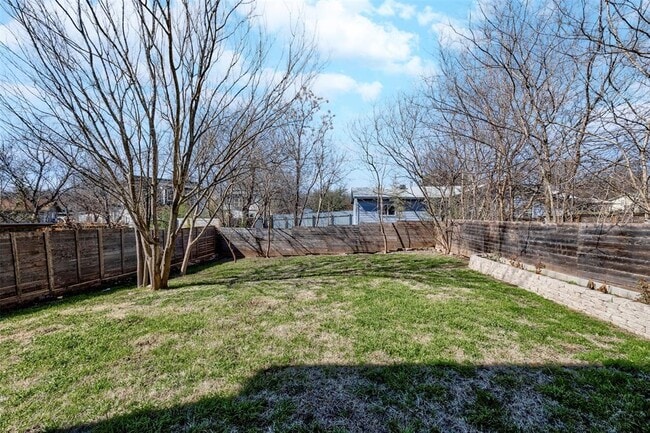 Building Photo - 1716 Adina St