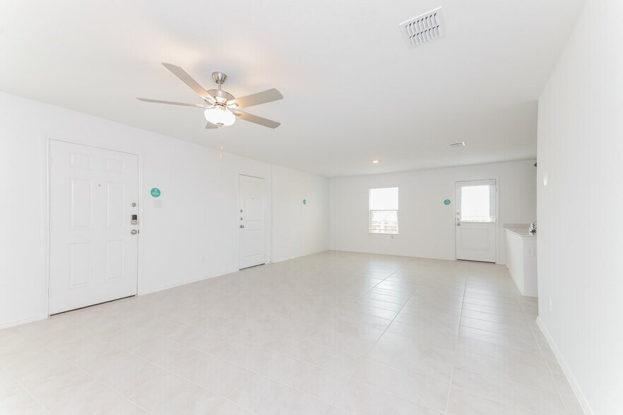 Building Photo - 1536 Highbridge Blvd