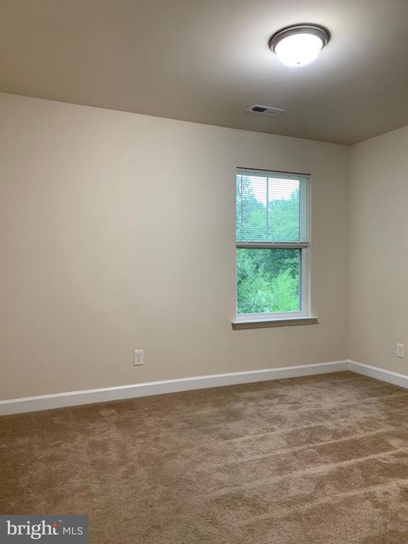 Building Photo - 6909 Lunette Ct
