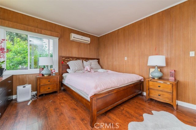 Building Photo - 2832 E Farview Ln